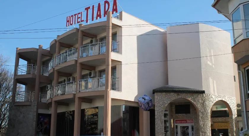 Tiara Hotel - Image 1