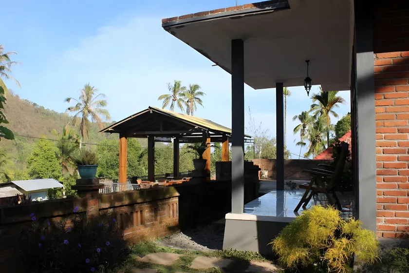 Sekumpul Guest House - Image 1