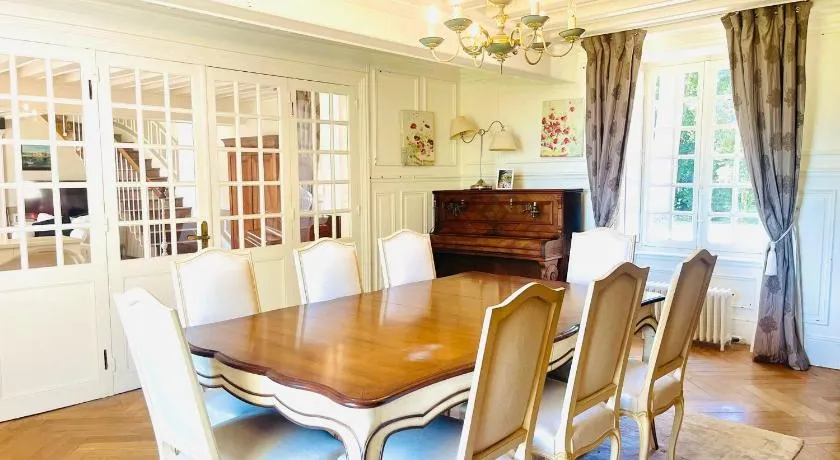 Maison chaleureuse de 4 à 12 personnes - Image 1