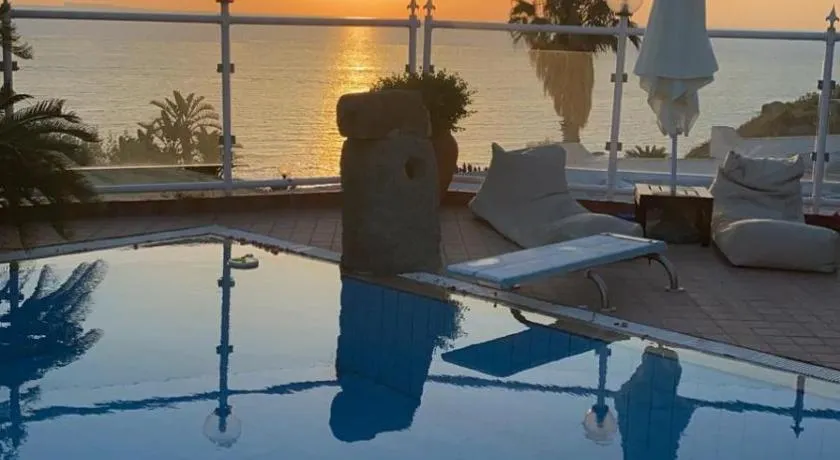 Dimorra Sun and Relax - Image 1