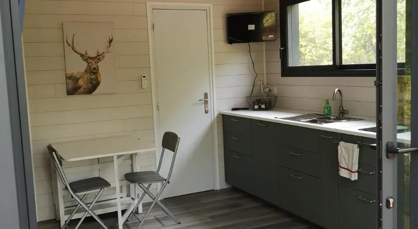 Lodge avec terrasse - Image 1