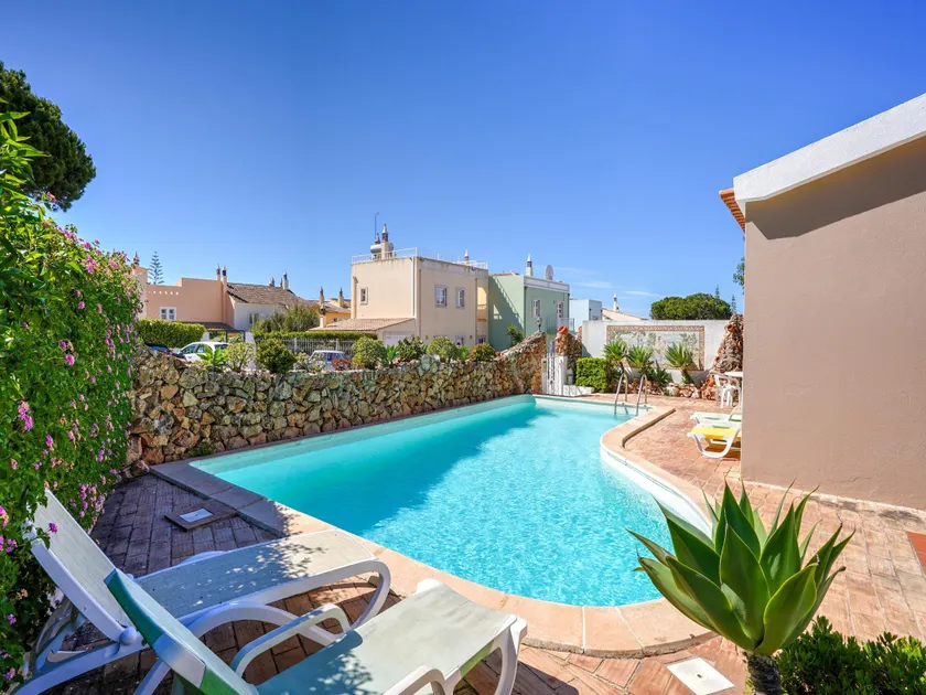 Holiday Home Vilamoura with Pool near Beach - Image 1