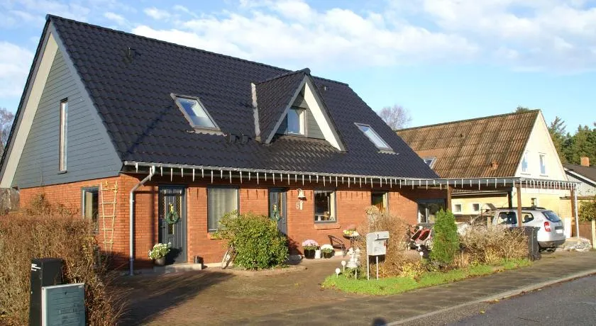 Annys Bed & Breakfast - Image 1