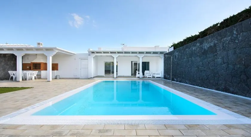 Casa Mercedes - Image 1