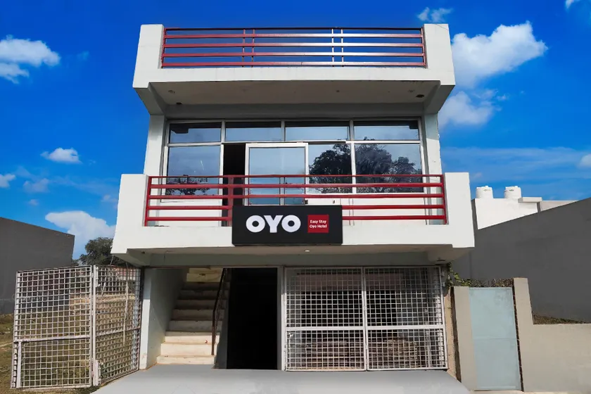 Hotel O by OYO Easy stay - Image 1