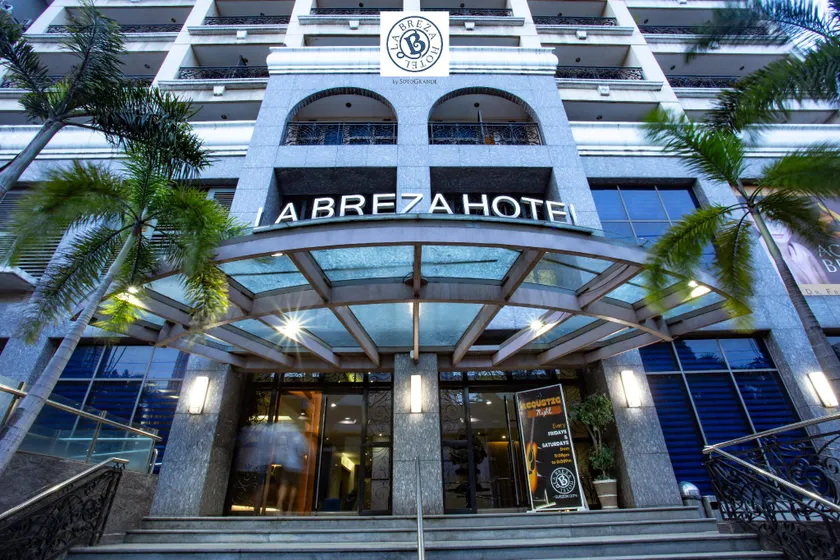 La Breza Hotel - Image 1