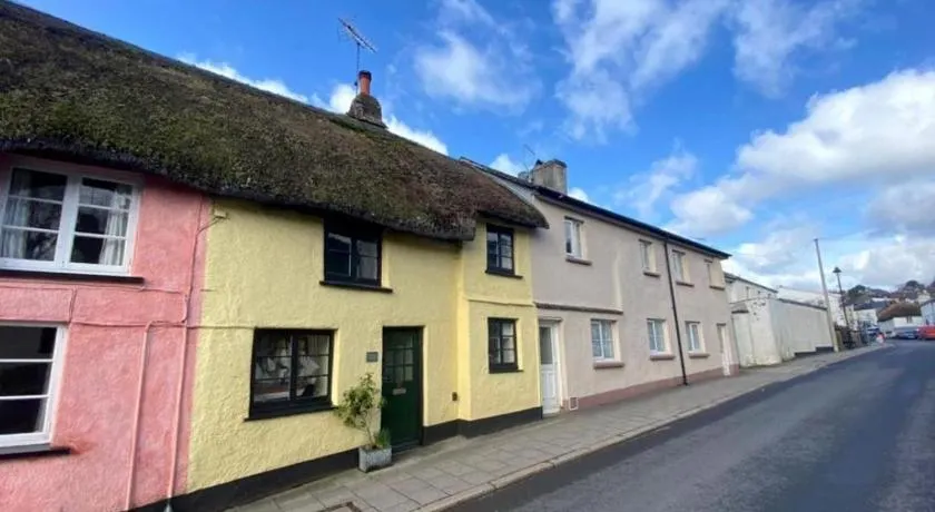 Lemon Cottage - Image 1