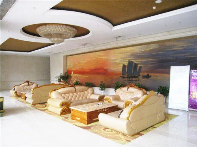 Hongzehu Jinjiuling Hotel - Image 1
