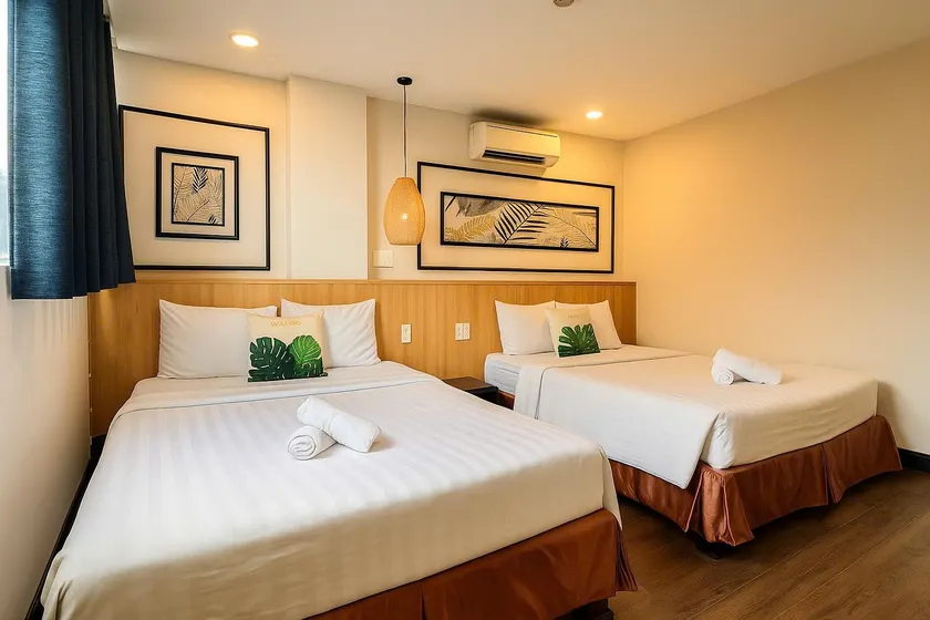Vintage Hoang Phi Hotel & Spa - Park View - Image 1
