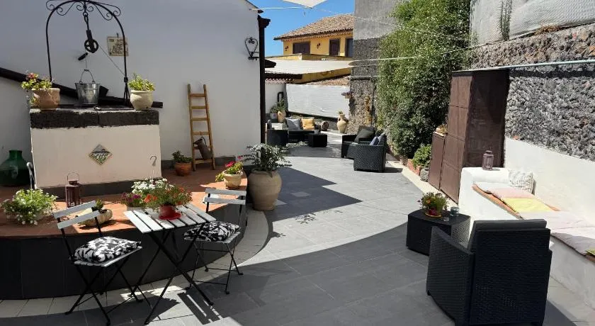 Casa Vacanze Vicolo Palaù - Image 1