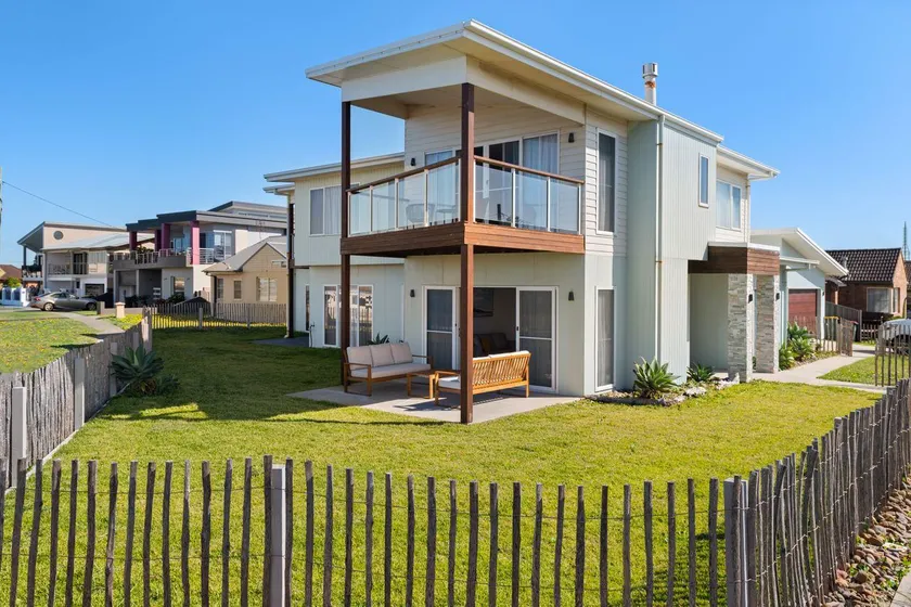 Sea Sand and Serenity at Stockton - Stunning Sophistication - Image 1