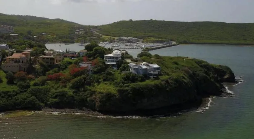 IMPRESIONANTE VISTA AL MAR CARIBE Apt 4 - Image 1