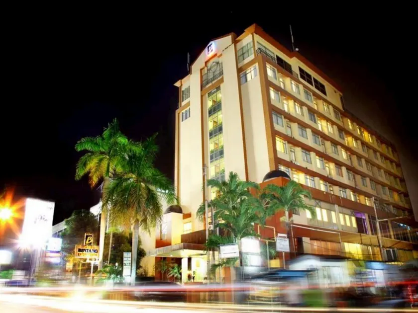 Townhouse Oak Jakarta near Monumen Nasional formerly Hotel Bintang Wisata Mandiri - Image 1