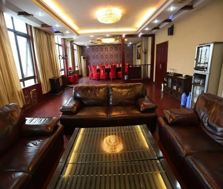 Zhongtian Hotel - Image 1