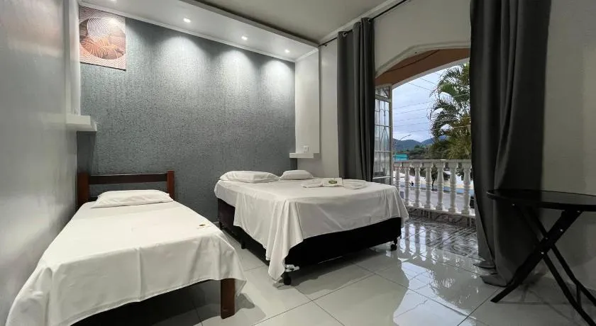 Hotel Lima - Image 1