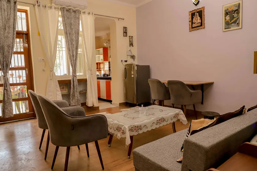 Bobby’s B&B - Image 1