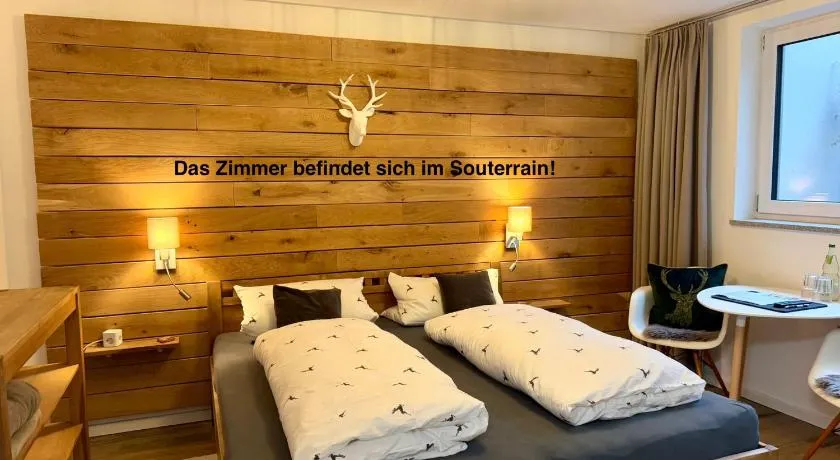 Hirschzimmer & Strandzimmer - Image 1