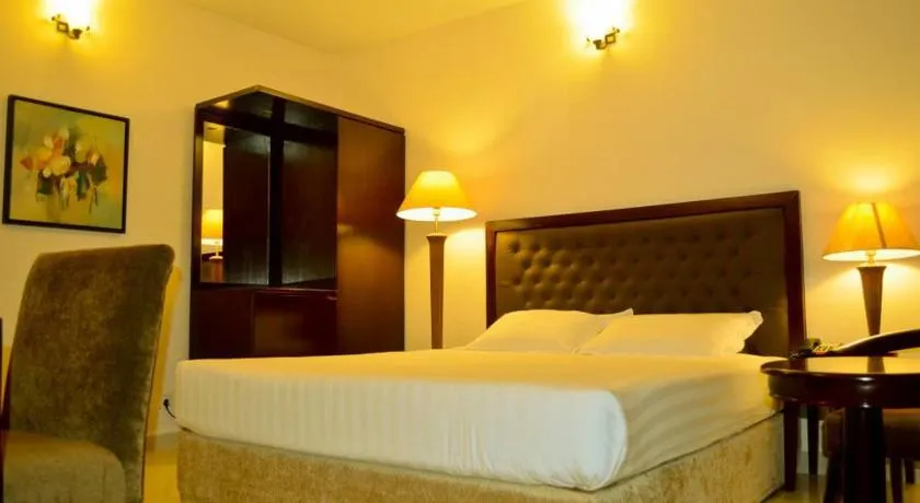 Hotel Aristos Boutique & Suites - Image 1