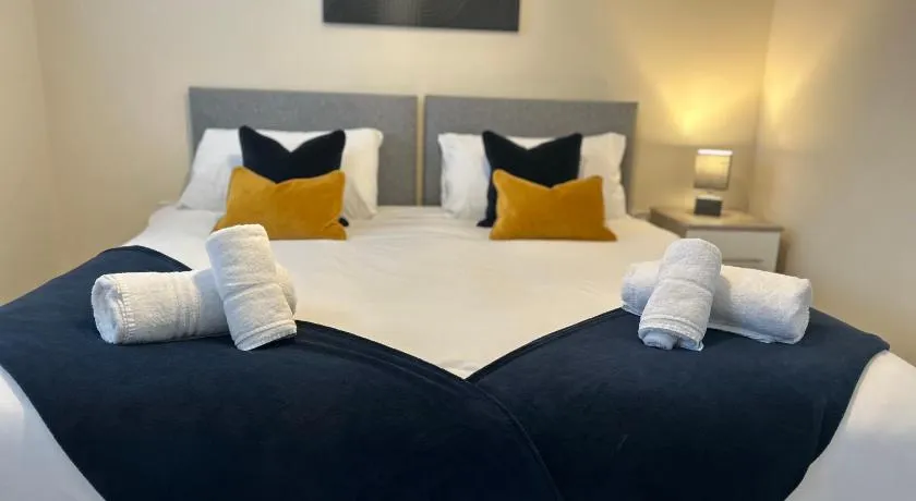 Radbourne House - Spacious 2 Bed, Home from Home in Derby - Image 1