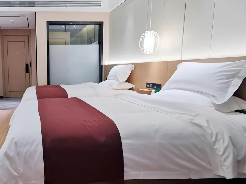 Gya Hotel Jurong England International - Image 1