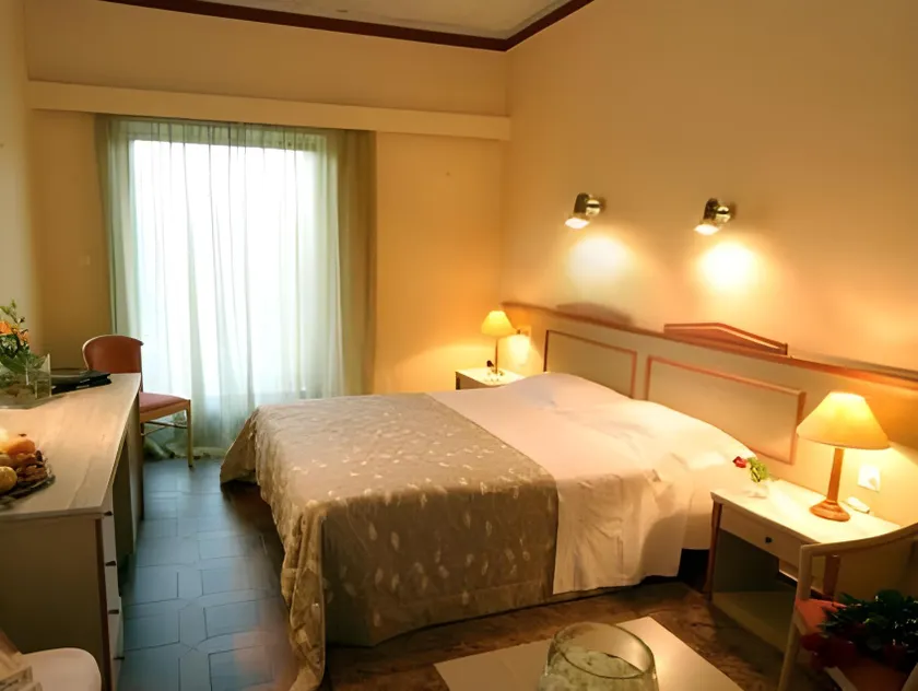 Hotel Antonios - Image 1