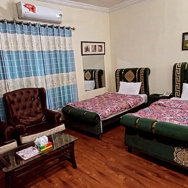Orion Inn Guest House - Image 1