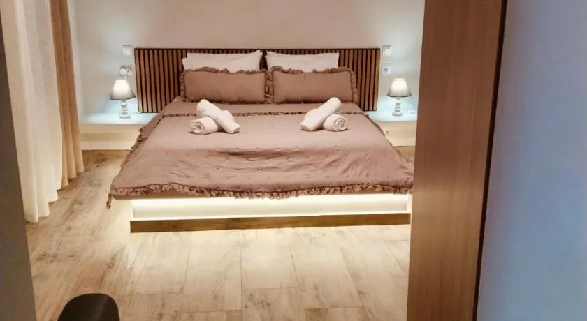 Aggelikas Guest House - Image 1