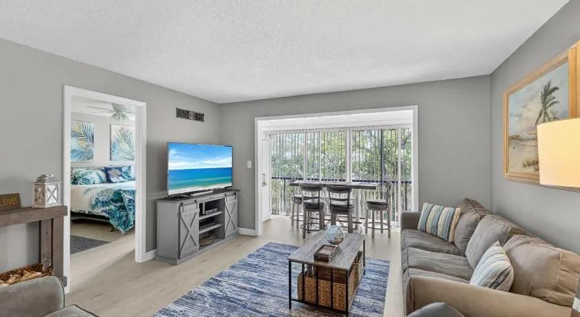 2bd Condo close to pool and restaurants  - Image 1