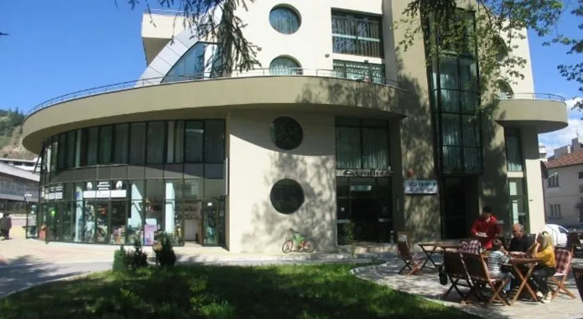 Evridika Hotel - Image 1