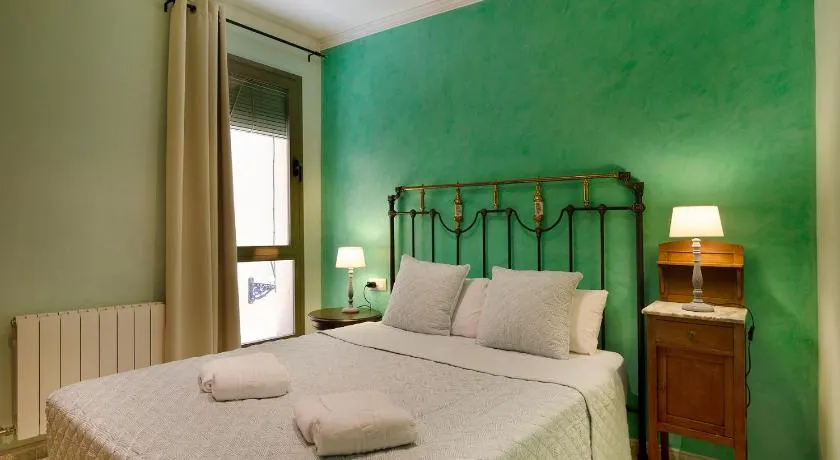 Rosa Street Apartment - Image 1