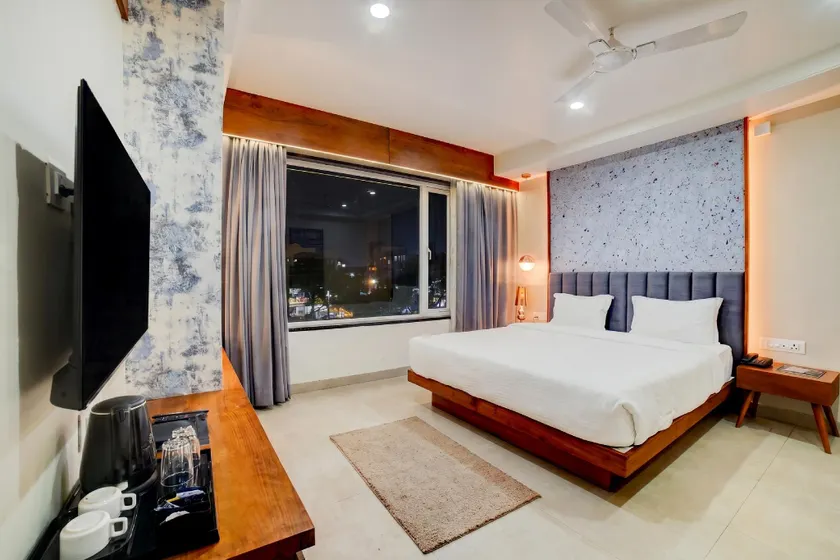Palette by CheckIn Patel Nagar Bhopal - Image 1
