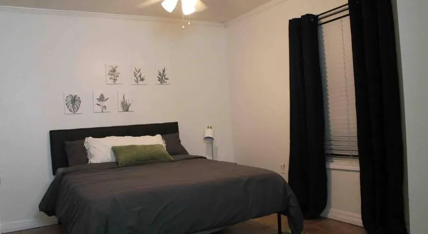 Discounted Cozy Home with Modern Amenities - Image 1