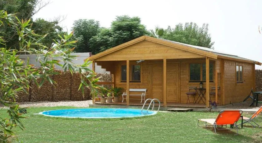 Hermoso Bungalow de madera - Image 1