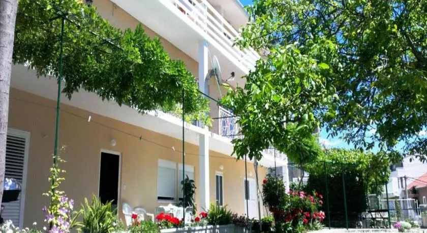 Apartments Boro - Image 1