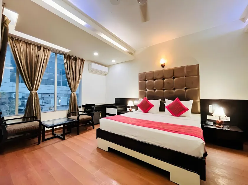 Hotel Anand Retreat Kaushambhi, Ghaziabad - Image 1