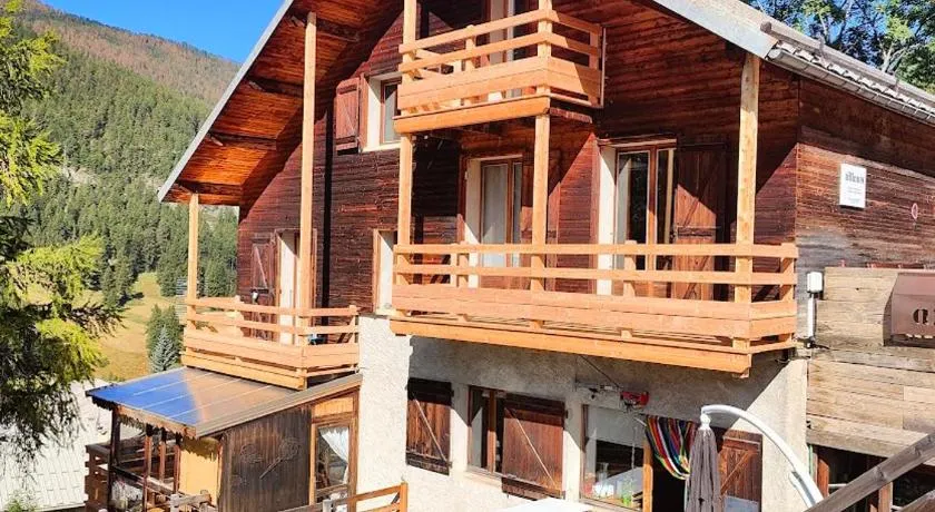 Chambre d'hôtes Chalet AILLEURS - Image 1