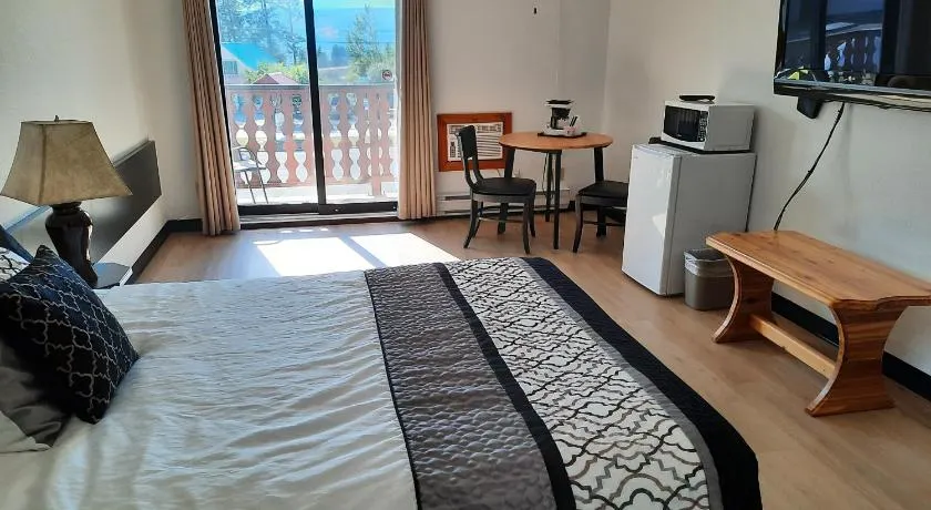 Alpen Motel - Image 1