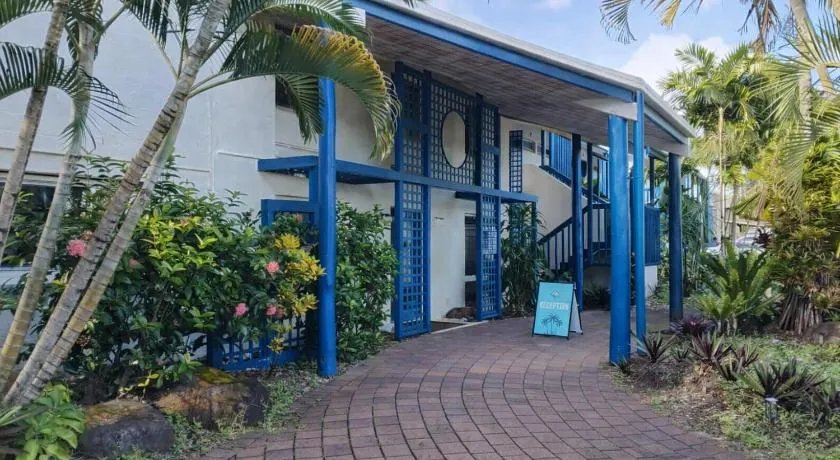 Mission Beach Lodge - Image 1