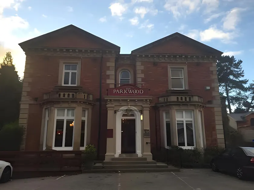 The Parkwood Hotel - Image 1