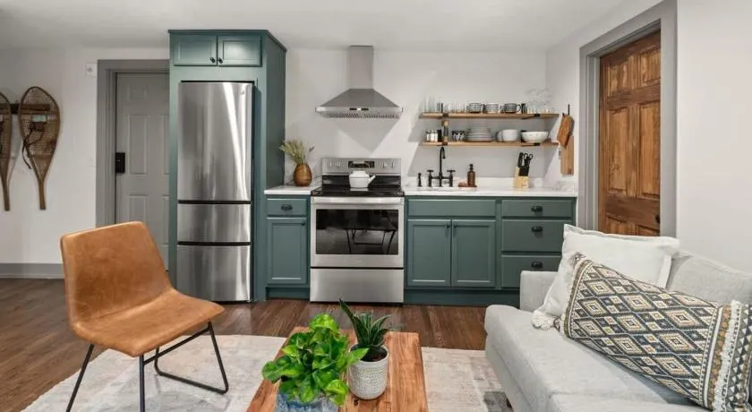 Luxe Vermont Duplex - Image 1