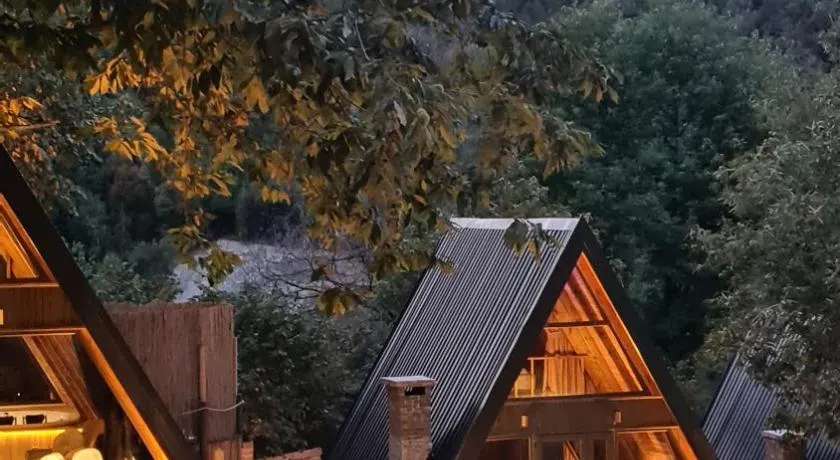 Loca Sapanca Bungalov - Image 1