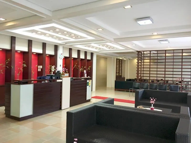 Alice in Wonderland Beach Hotel - Image 1