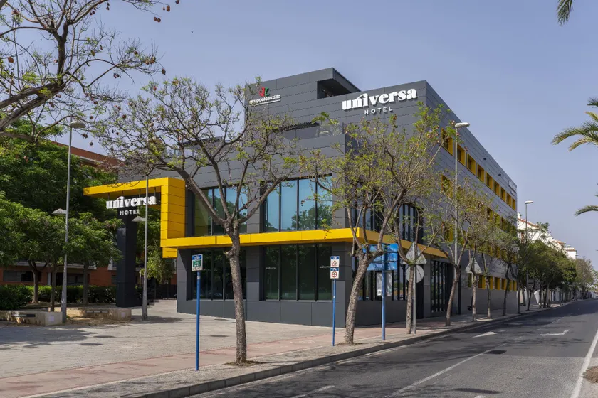 UNIVERSA Hoteles - Image 1
