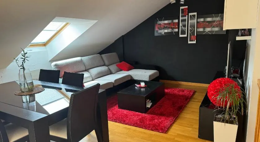 Duplex Moaña Centro - Image 1