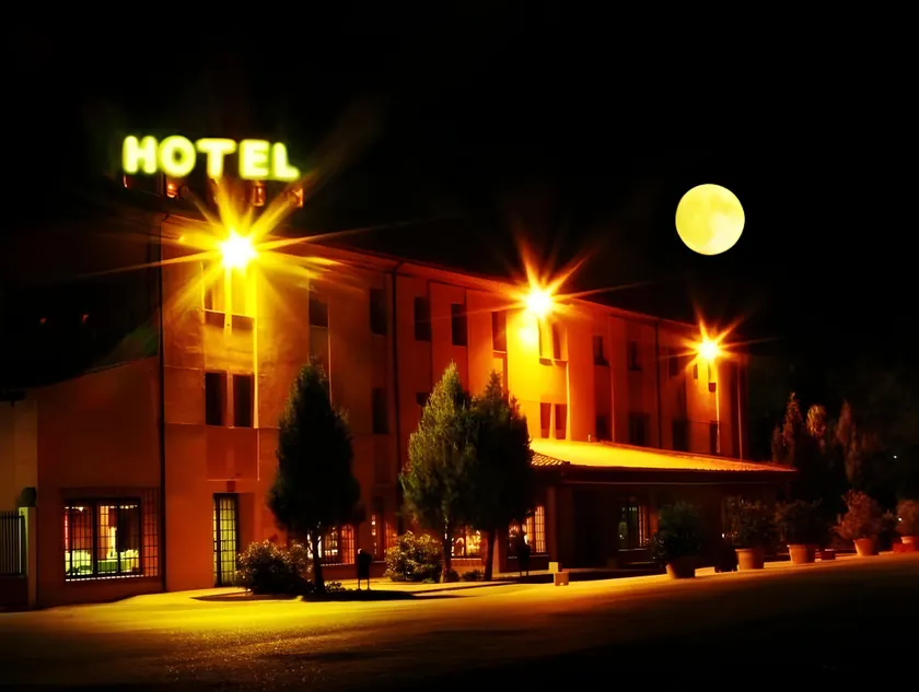 Hostal Los Maños - Image 1