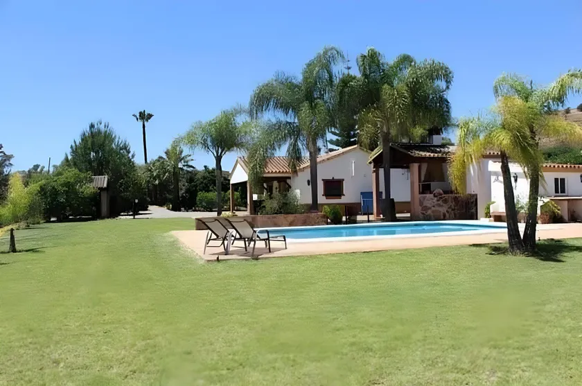 Villa Pereila - Image 1