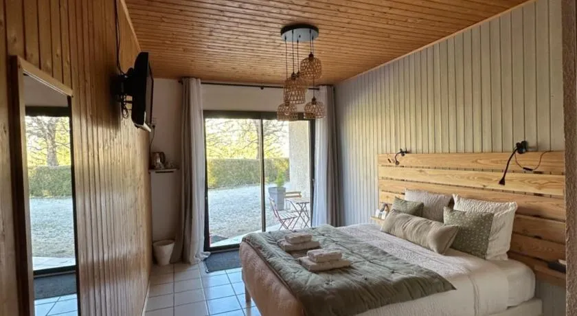 Logis Le Chalet - Image 1