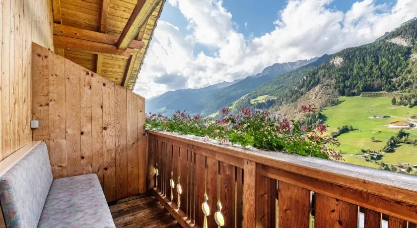 Ferienwohnung \"Glocklechnhof Sonnenschein\" mit Bergblick, Garten, Balkon & WLAN - Image 1