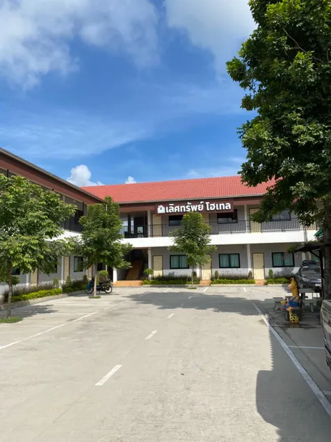 Lerdsup Hotel - Image 1