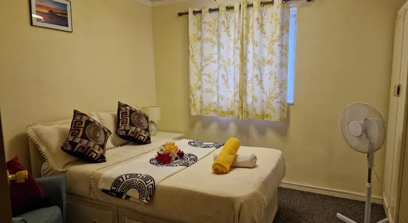 Comfortable holiday home in Basildon Essex - Image 1